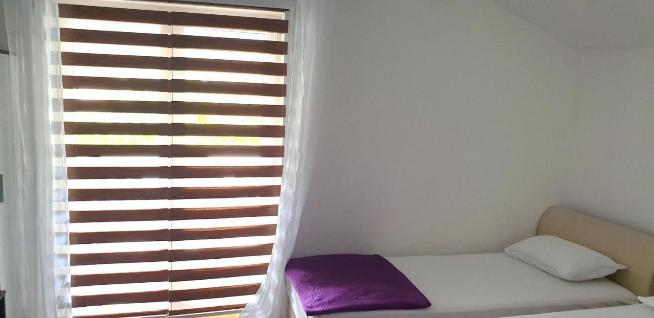 Apartments Kore Vir Dış mekan fotoğraf