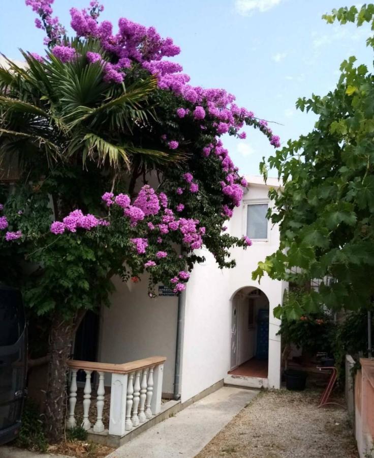 Apartments Kore Vir Dış mekan fotoğraf
