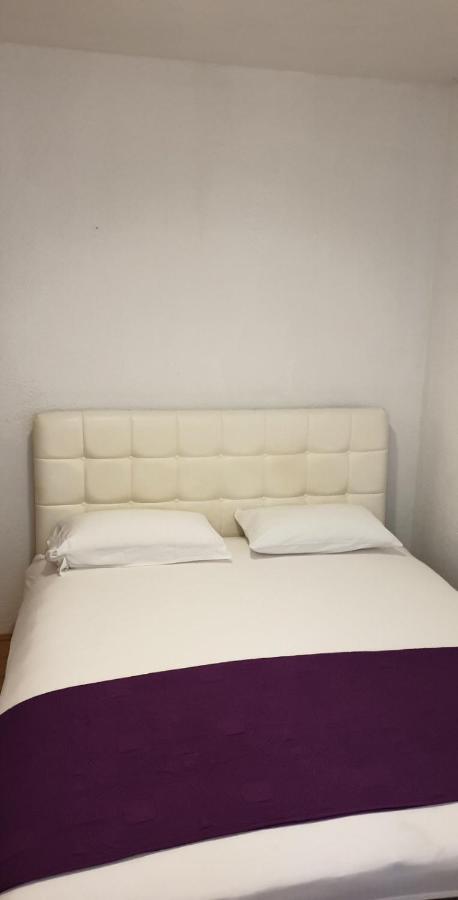 Apartments Kore Vir Dış mekan fotoğraf