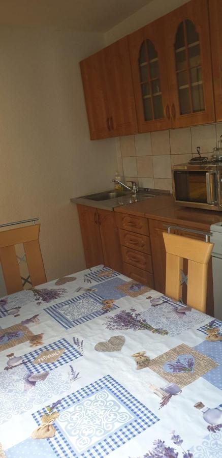 Apartments Kore Vir Dış mekan fotoğraf