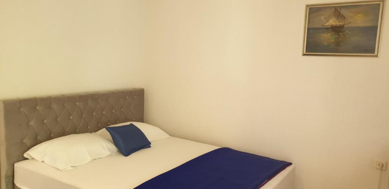 Apartments Kore Vir Dış mekan fotoğraf