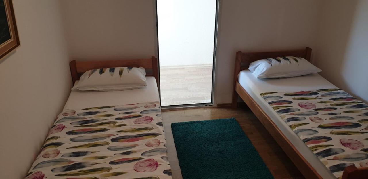 Apartments Kore Vir Dış mekan fotoğraf